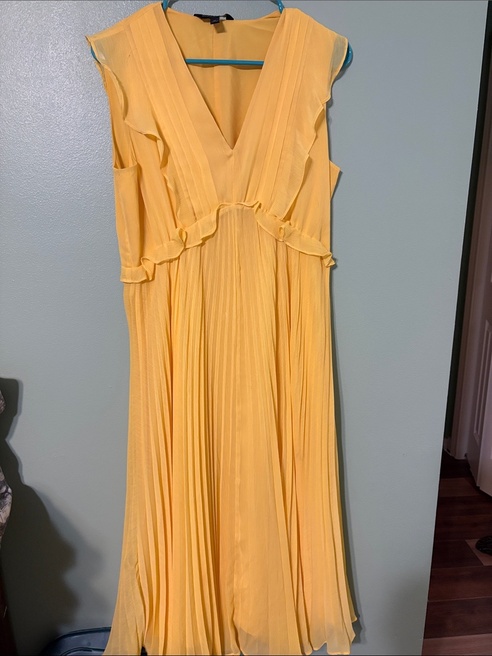Banana Republic Yellow Pleated V-Neck Maxi Dress
